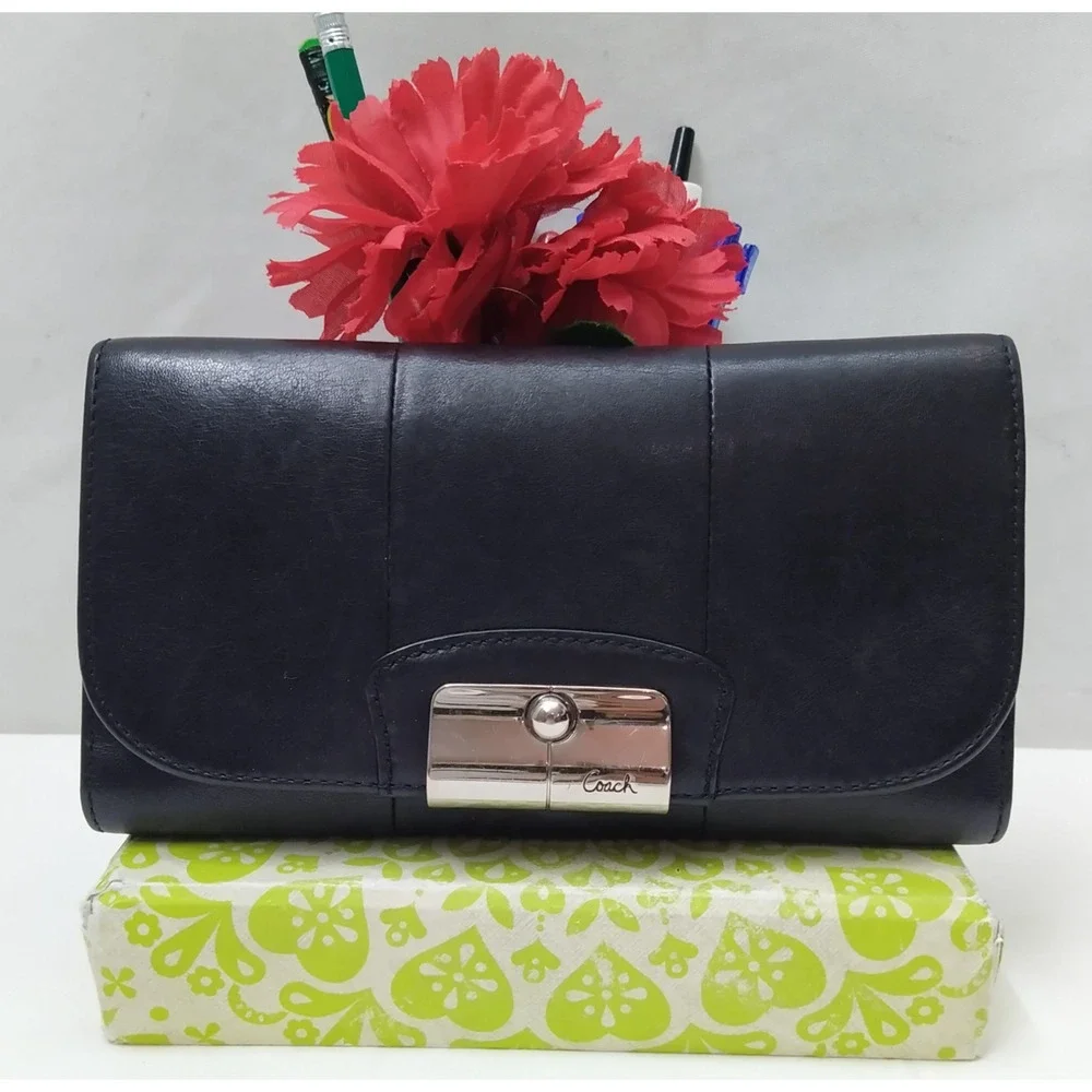 Coach Kristin Black Leather Flap Closure Credit Card ID Window Trifold Wallet - Picture 1 of 16